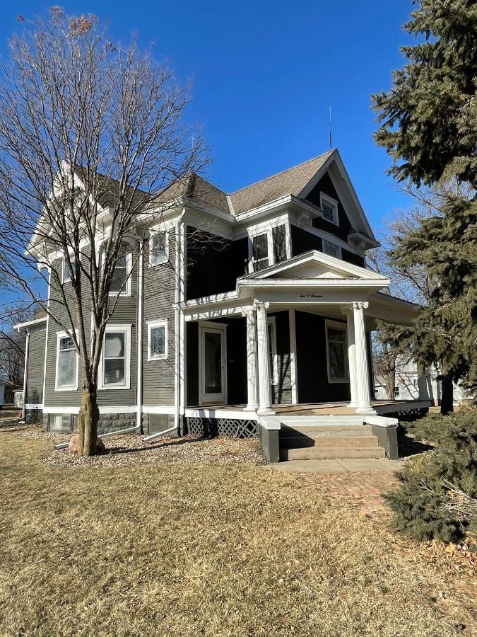 Old Town Inn Sioux Center Экстерьер фото