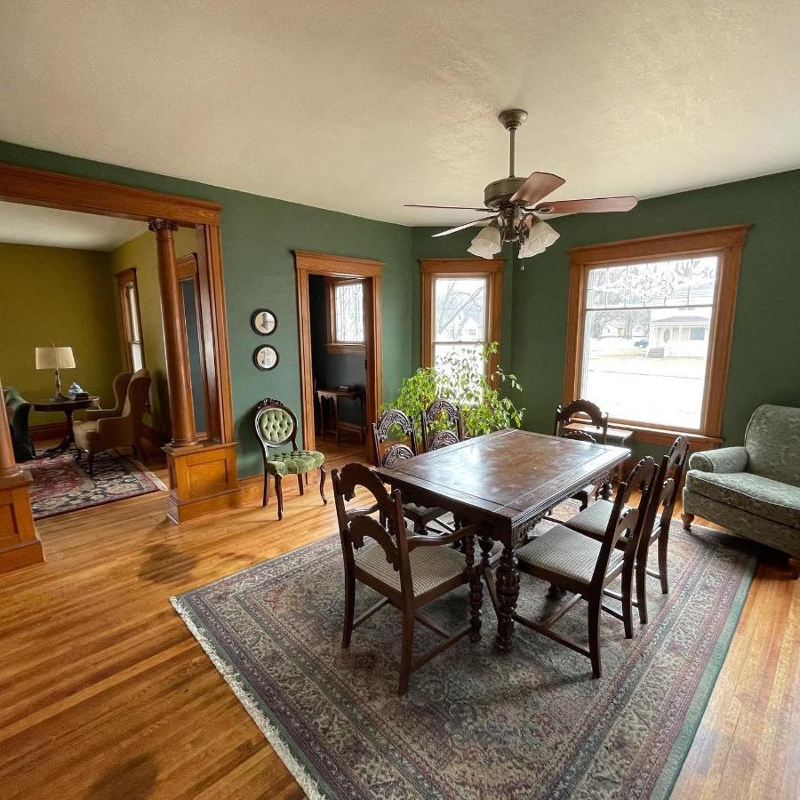 Old Town Inn Sioux Center Экстерьер фото