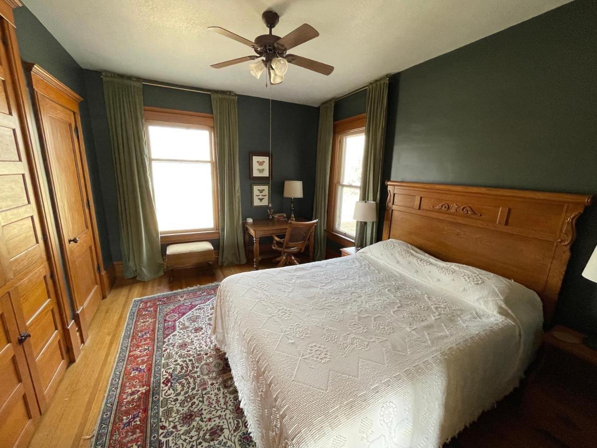 Old Town Inn Sioux Center Экстерьер фото