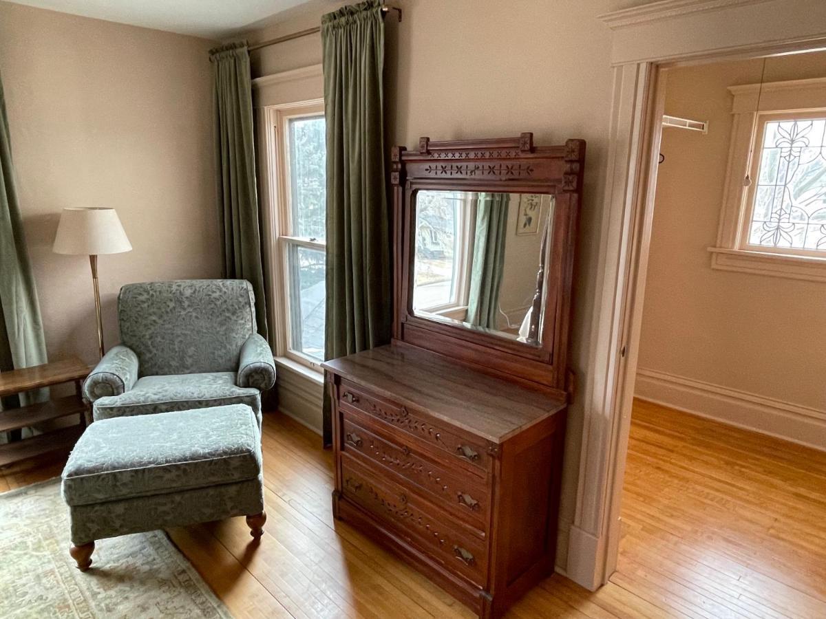 Old Town Inn Sioux Center Экстерьер фото